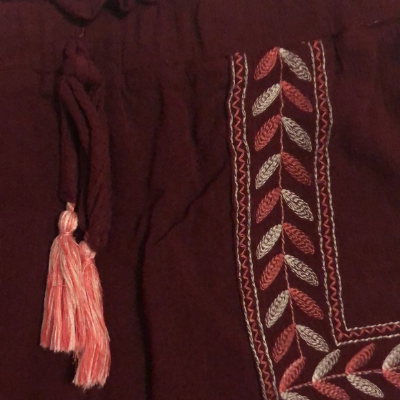 Shorts - Picture 2 of 4